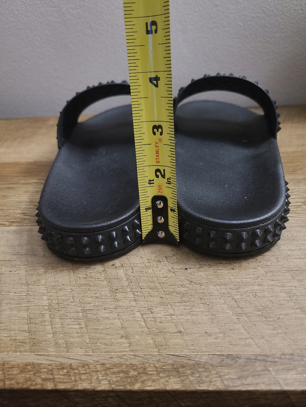 🖤 Women's Spiky Studded Black Slide Sandals Size 8 - Picture 11 of 11